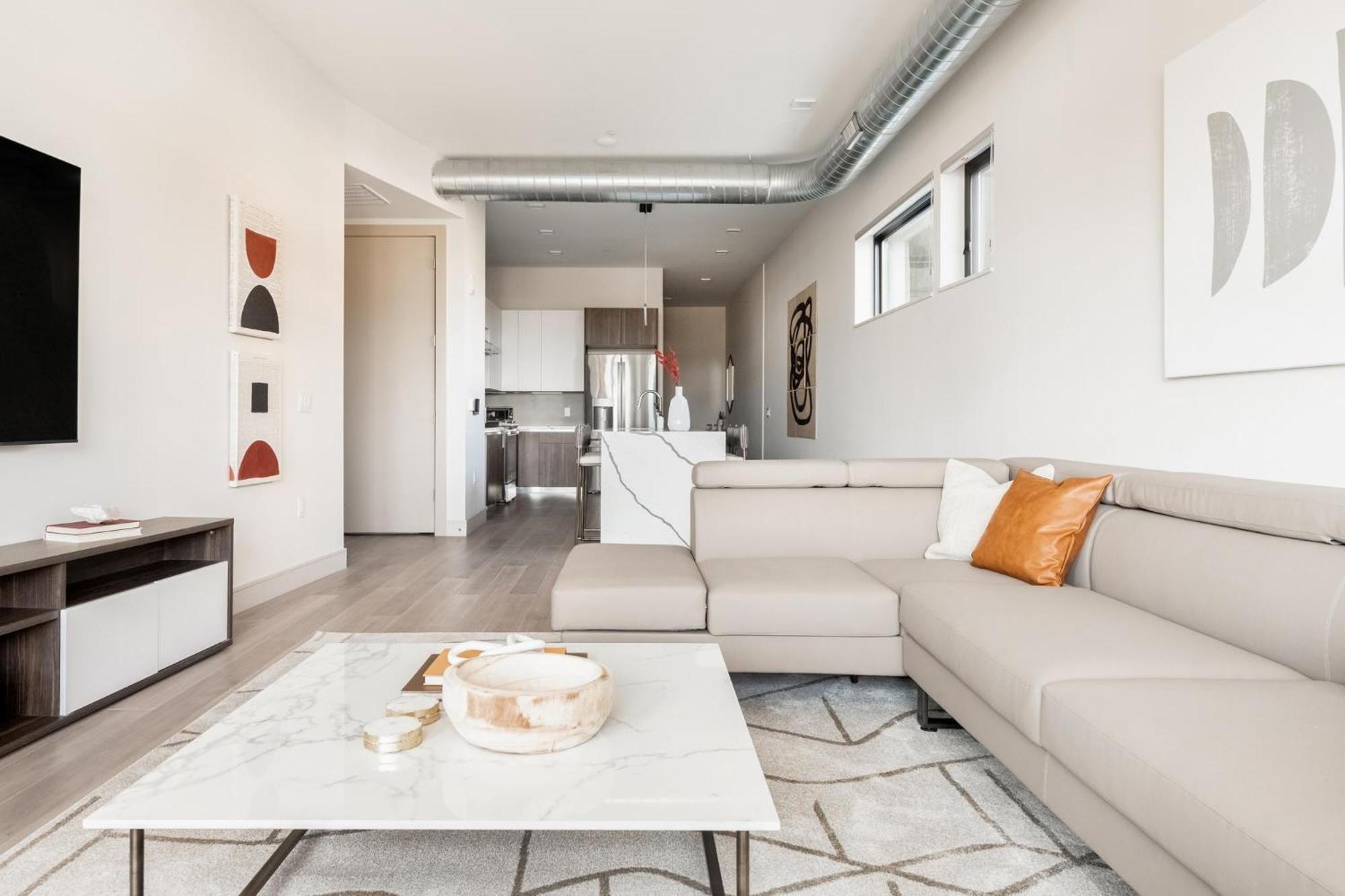 Brand New Condo - Walk To Empower Stadium - Tesoro デンバー エクステリア 写真