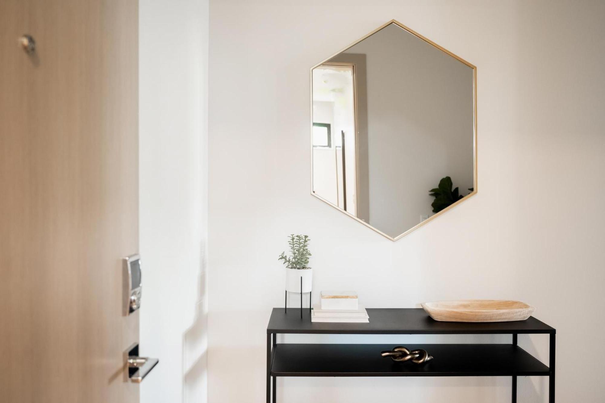 Brand New Condo - Walk To Empower Stadium - Tesoro デンバー エクステリア 写真